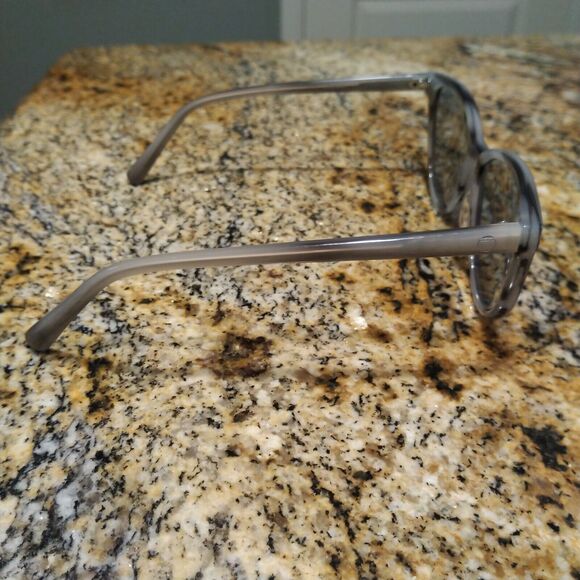 Laguna Eyewear Catalina Handmade Women's Sunglasses Gray Frame Gray Lens - Picture 9 of 12